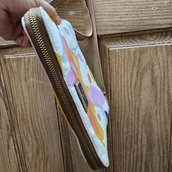 Fossil Floral Canvas and Leather Crossbody EUC - Picture 6 of 12